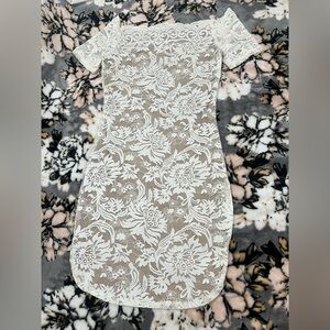 ✨ Lovely Day  white Floral Lace Off Shoulder Dress Nude Lined Size M ✨